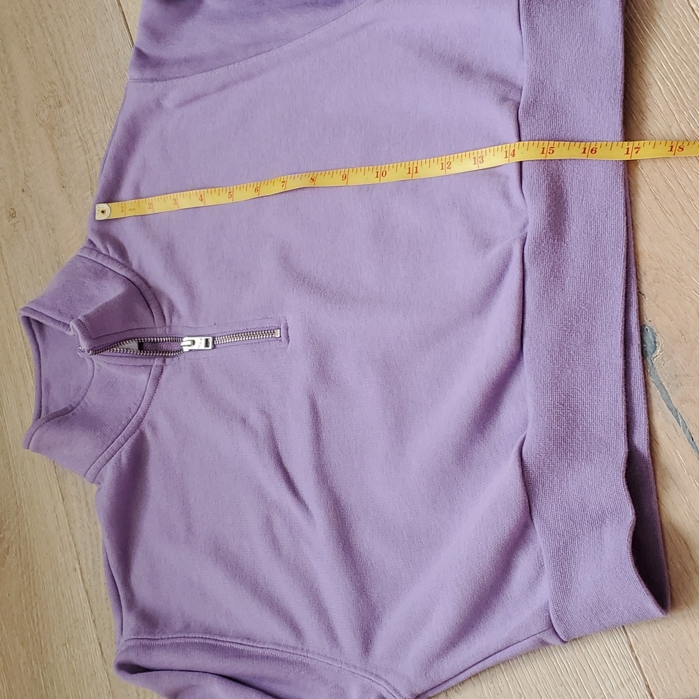 Aritzia TNA Fleece perfect cropped sweatshirt - Picture 8 of 8